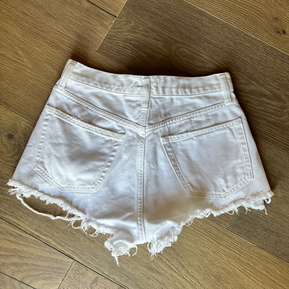 White Agolde Parker Short - Picture 2 of 4